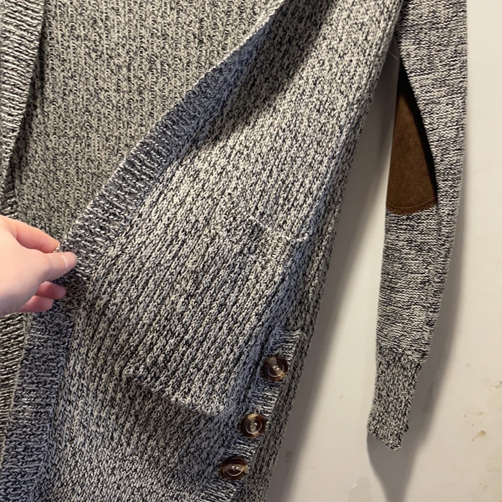 Cardigan - Picture 5 of 6